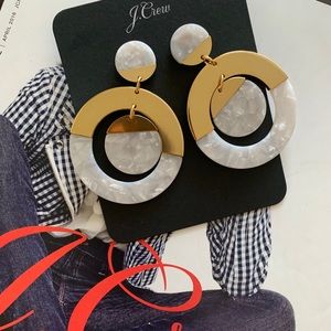 Tortoise double-disc earrings